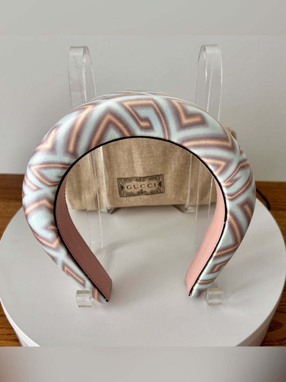 Gucci NWT Lucia Light blue/Peach Headband. Comes with DUSTBAG